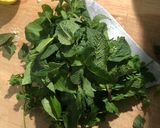 A picture of step 1 of Salsa verde 💃 🌿.
