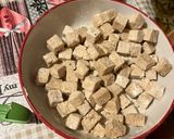A picture of step 2 of Tofu and Pineapple Stir-Fry.