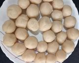 A picture of step 2 of Mushroom Veg Momo.