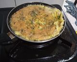 Foto langkah ke 7 dari resep Omelet sayur praktis.