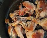 Foto del paso 3 de la receta: Pollo con verdolagas en chile de tomatillo