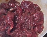 Hình bước làm 1 của món Thịt bò xào rau càng cua :
