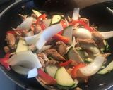 Foto del paso 4 de la receta: Arroz cantones al wok
