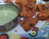 A picture of step 4 of Moong dal pakora.