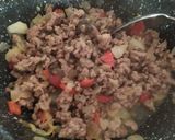 Foto del paso 2 de la receta: Pasta con carne trufada