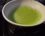 Foto langkah ke 3 dari resep Mille crêpes matcha.