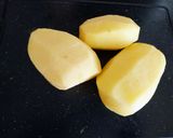 Foto del paso 1 de la receta: Patatas con tomate