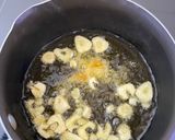 A picture of step 6 of Garlic and spinach khichadi.