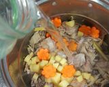 Foto langkah ke 3 dari resep Sup Ayam Rempah.