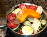 Foto del paso 2 de la receta: Crema de verduras mix estilo Yo