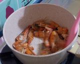 Foto langkah ke 1 dari resep Kaldu Udang Homemade ala mamaaziel.