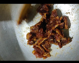 A picture of step 2 of Dates and Nuts Ladoo.