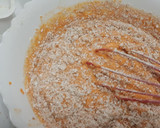 Foto del paso 3 de la receta: Bizcocho de espelta integral de zanahoria y naranja