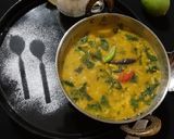 A picture of step 7 of Lasooni Dal Palak with Gondhoraj lebu/ lemon.