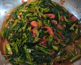 Foto langkah ke 4 dari resep Cah Kangkung Terasi.