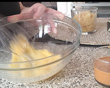 Foto del paso 4 de la receta: Mini Magdalenas con Avena, Manzana y Crema de Cacahuete