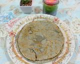 A picture of step 3 of Bajre ki roti.