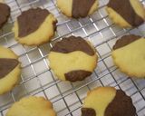 Foto langkah ke 6 dari resep Zebra Cookies.