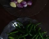 Foto langkah ke 2 dari resep Ikan kembung lado hijau.