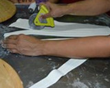 Foto del paso 8 de la receta: Tarta Día del Padre Camisa Fondant