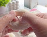 Foto langkah ke 3 dari resep Donat Susu (Takaran Sendok, No Mixer, No Ulen).