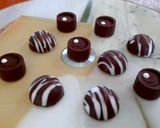 Foto del paso 3 de la receta: Tacón de Chocolate con Bombones Rellenos