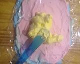 Foto del paso 2 de la receta: Decorando torta con crema de distintos colores