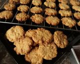 Foto langkah ke 4 dari resep #30. Cornflakes Cookies (Renyahh tanpa Butter).