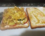 A picture of step 3 of Leftover vermicelli sandwich.
