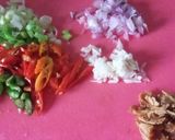 Foto langkah ke 2 dari resep Kwetiauw Pedas Saus Tiram.