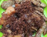 Foto langkah ke 5 dari resep Ayam Goreng Kelapa 317.