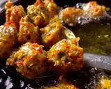 A picture of step 5 of Veg Pakora.