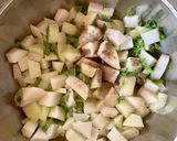 Húsgombóc karalábészószban recept fázis 2 fotója