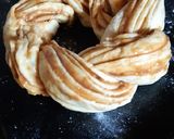Foto del paso 7 de la receta: Rosca de reyes/Pascua trenzada de dulce de leche