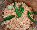 A picture of step 2 of Masoor Dal Pakoda.