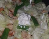 Foto langkah ke 5 dari resep Ayam Kubis Tumis Mayones.