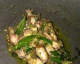 Foto langkah ke 4 dari resep Cumi Cabe Ijo.