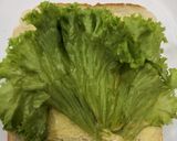 Gambar langkah 2 resipi Sandwich Telur.