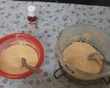 A picture of step 3 of White chocolate compound red heart shape chocolate.