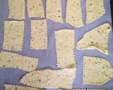 A picture of step 3 of Herb Crackers.