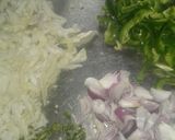 A picture of step 2 of Fry momos.