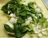A picture of step 3 of Pak choi salad with leek and onion.