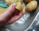 Foto del paso 1 de la receta: Papas con mojos canarios