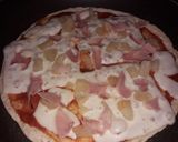 Foto del paso 2 de la receta: Pizza express, 3 ingredientes, 15 minutos (sin horno)