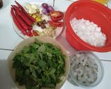 Foto langkah ke 1 dari resep Pepes udang kemangi.