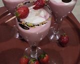 સ્ટ્રોબેરી મિલ્કશેક(Strawberry Milkshake Recipe in Gujarati) રેસીપી સ્ટેપ3ફોટો
