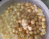 A picture of step 1 of Masaledar Chole.