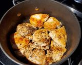 A picture of step 4 of Spinach & Mozzarella Chicken.