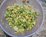 A picture of step 2 of Lauki stuffed parantha.