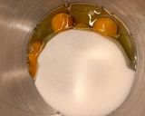 Foto del paso 4 de la receta Bizcocho de manzana y leche evaporada